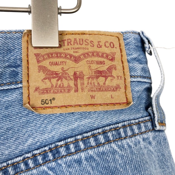 Levi's 501 Button Fly Distressed Jean Shorts - Picture 3 of 6